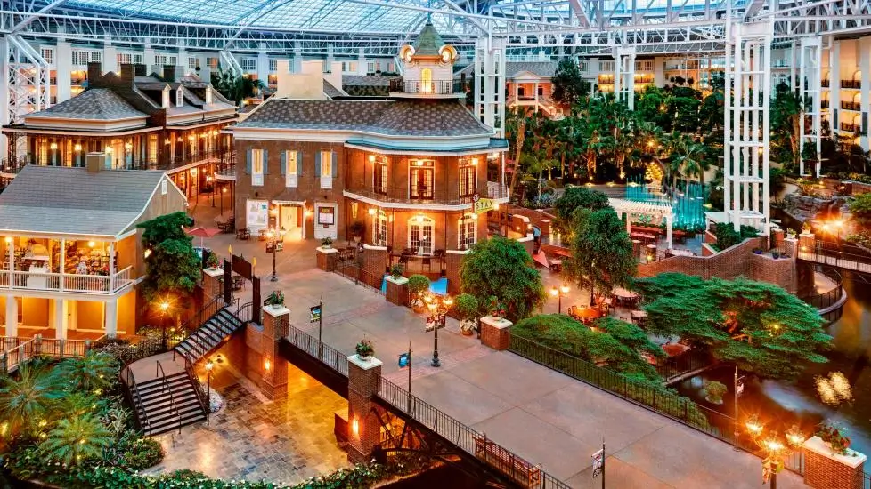 Gaylord Opryland Resort & Convention Center interior village view